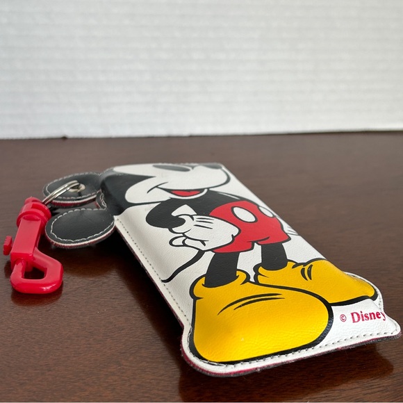 DISNEY Mickey Mouse Eye Glasses Case with Belt/Backpack Hook - Picture 5 of 6